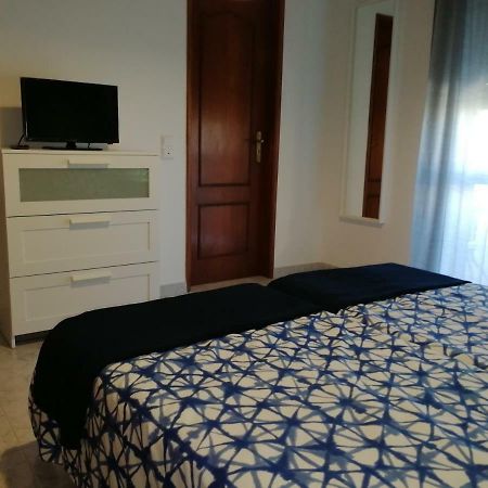 Ocean'S 7 - Lagos Guest House Bagian luar foto