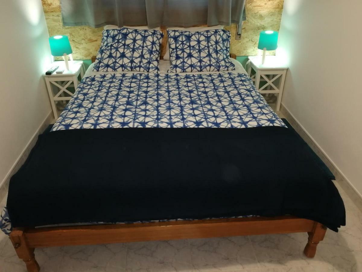 Ocean'S 7 - Lagos Guest House Bagian luar foto