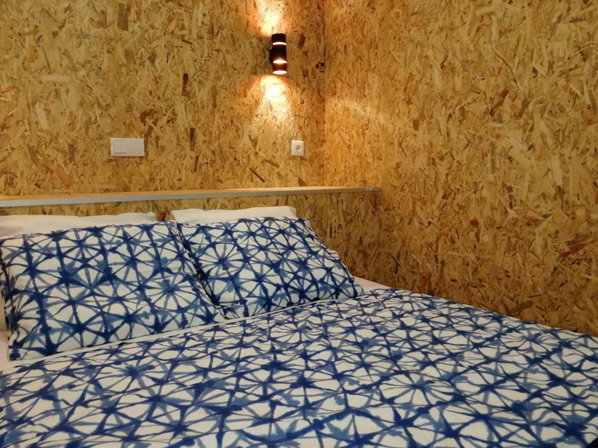 Ocean'S 7 - Lagos Guest House Bagian luar foto