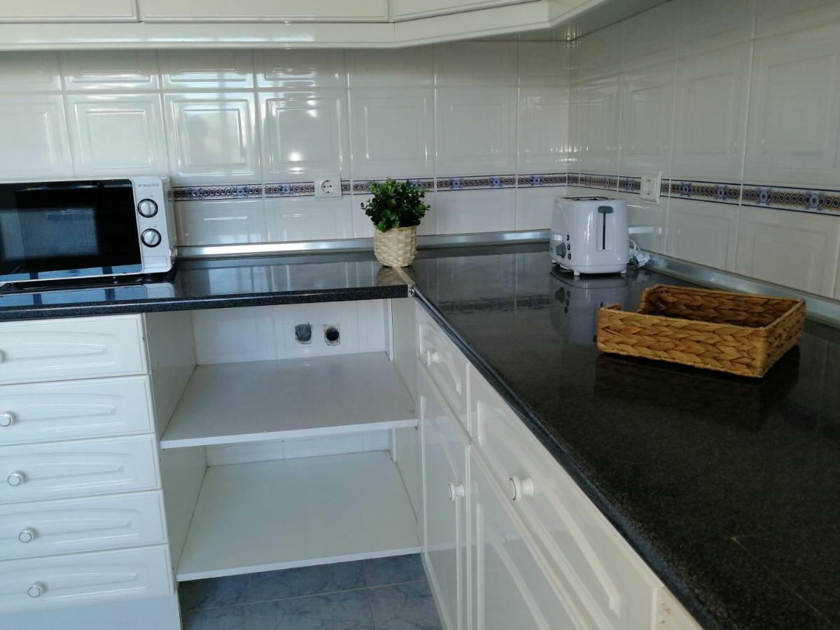 Ocean'S 7 - Lagos Guest House Bagian luar foto