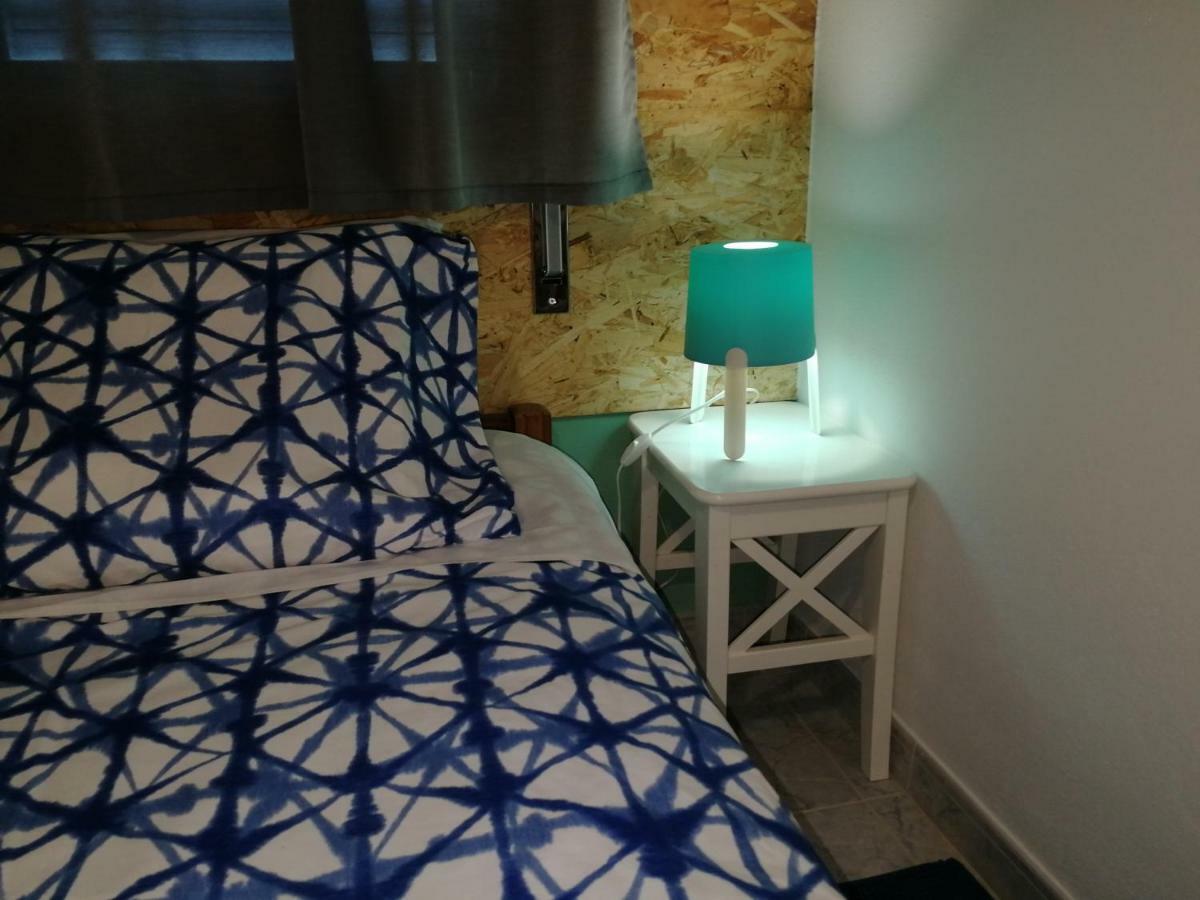 Ocean'S 7 - Lagos Guest House Bagian luar foto