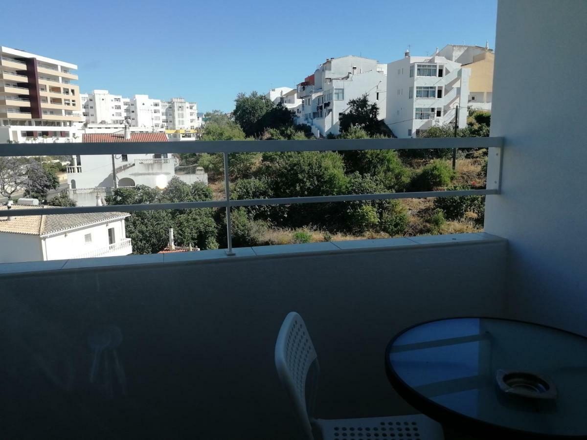 Ocean'S 7 - Lagos Guest House Bagian luar foto